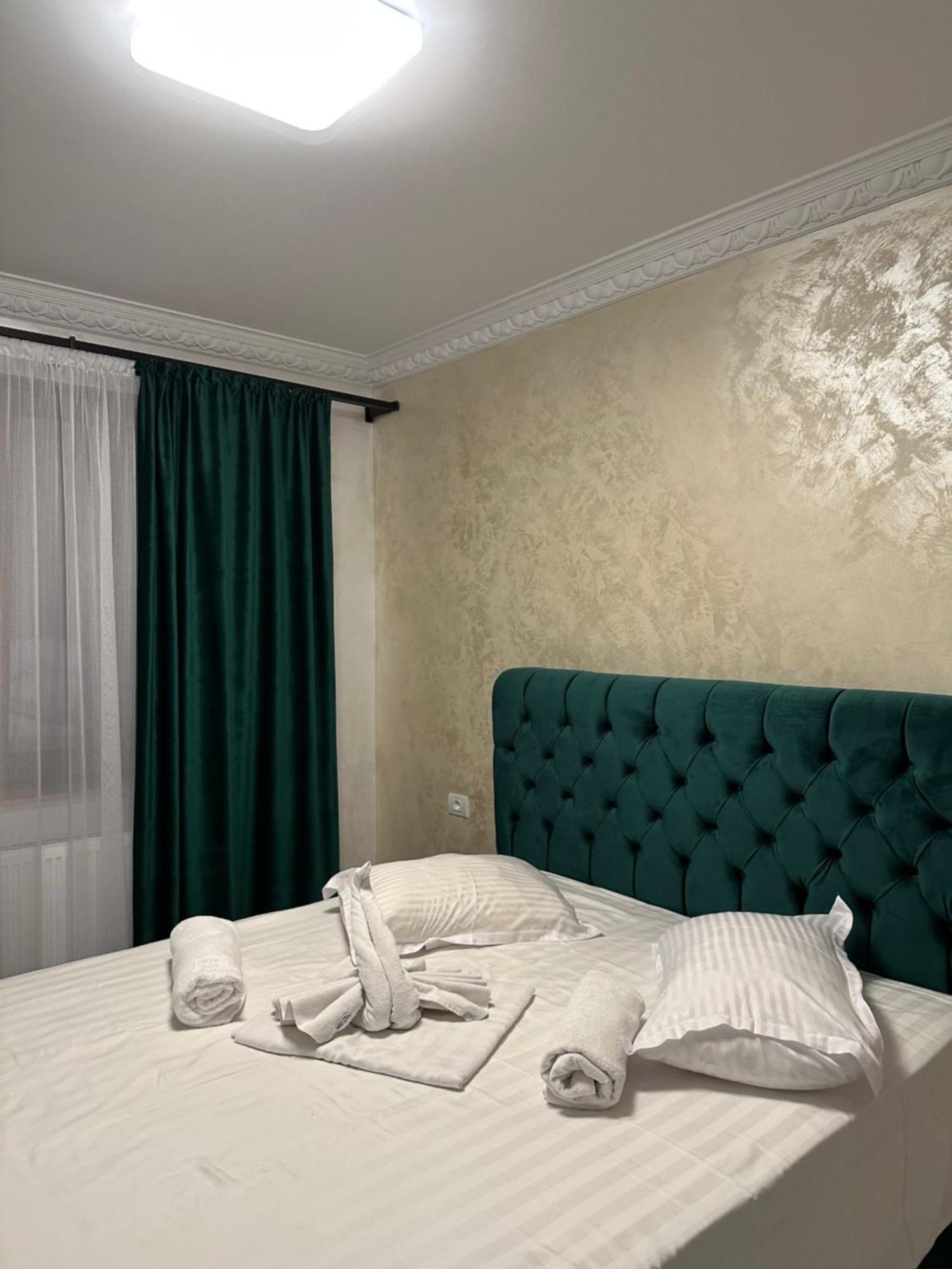 Apartament Simoni Плоещ Екстериор снимка